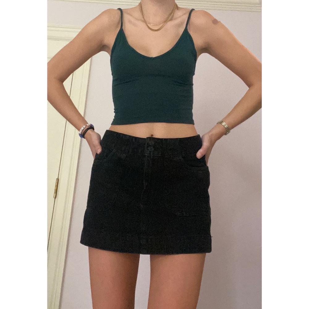 Brandy Melville Cropped tank top